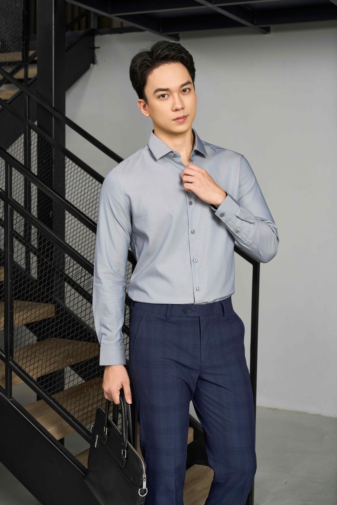 Ảnh của Áo sơ mi dài tay cao cấp Traveller shirt - 238SMB22048